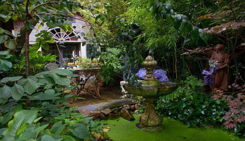 Breitner House Bed & Breakfast Амстердам Екстериор снимка